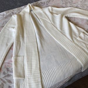 White/beige cardigan